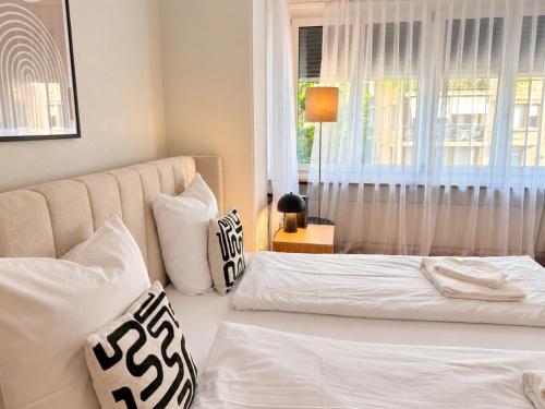 Central 2BR with Superbe Transit Access - Tilia 21