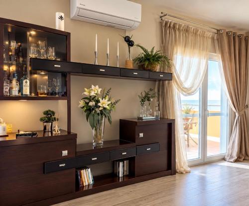 Diamond Sunset Apartments