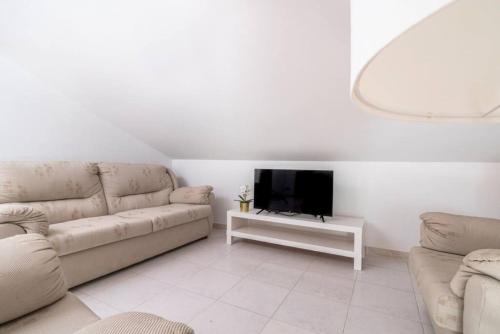 Nazaré 2BR Near Beach