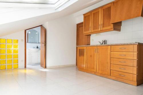 Nazaré 2BR Near Beach