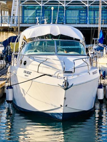 VINA BOAT - Unique Stay in Lisbon Marina