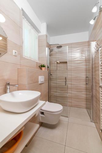 Apartments with parking space Rabac, Labin - 7410