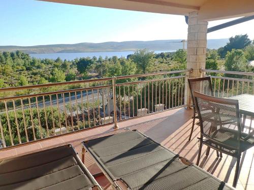 Apartment in Starigrad-Paklenica 38616