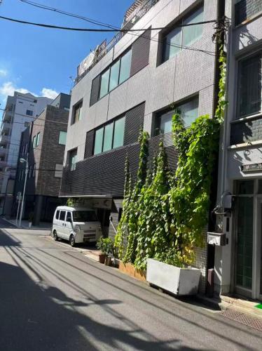 鸟越双床成田羽田机场直达步行8分钟可抵达民宿位置优越