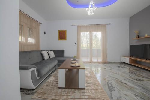 Thessaloniki Luxe Suite, Chrysa's Private Getaway
