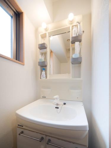 Namba Apartment 3 min walk from Imamiya or Daikokucho station