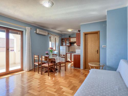 Apartment Nikol-1 by Interhome