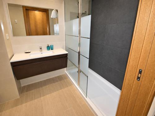 T2 Rocha Prime Sea View Penthouse