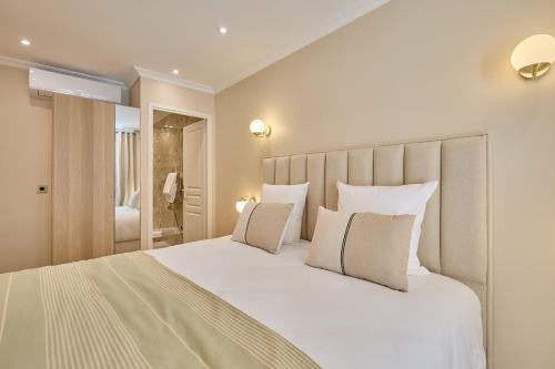 Elegant Apartment with AC - Center of Paris