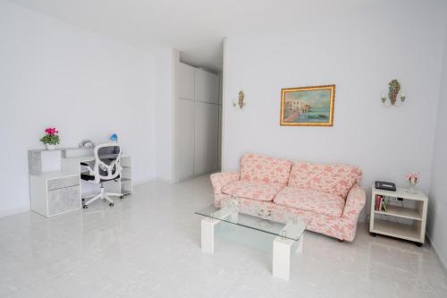 MARINELLI HOUSE - Song Parthenope