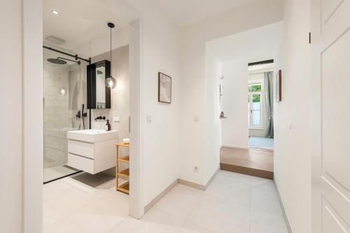 Mariahilf Suites, AC, metro, 7 min to center, shopping
