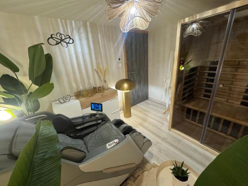 App le petit nid d'abeille cocon pour 2 pers, spa privée et sauna, belle vue avec terrasse
