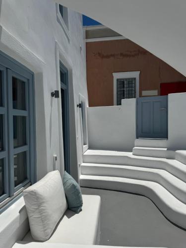 Santoniro Villas
