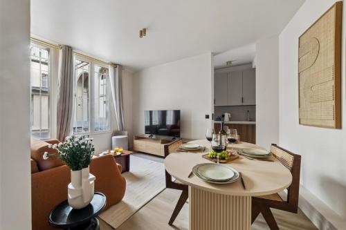 Lavie Maison AC & Heart of Paris Sentier