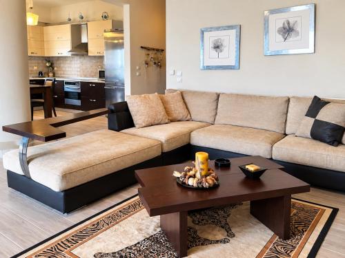 Diamond Sunset Apartments