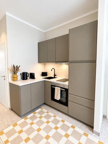 Residence K - Bright 2 Bedroom - Families & Groups Welcome