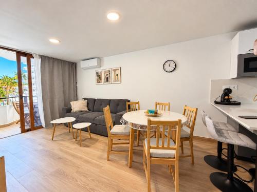 Top Location 3BR , 2BR, communal pool