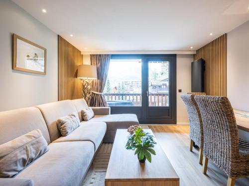 Studio rénové centre-ville Val-d'Isère avec balcon
