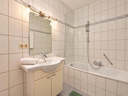 Tyrolean Apartment with Terrace