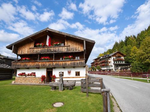 Holiday apartment in an Alpine setting