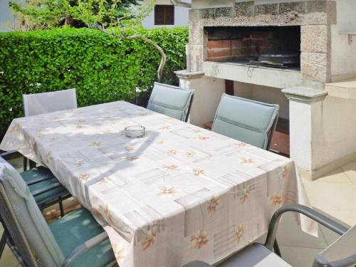 House in Starigrad near Paklenica Park