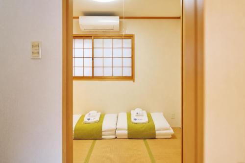 Namba Walking Area, Shinsaibashi, Tsutenkaku Private Rental Wi-Fi & Parking
