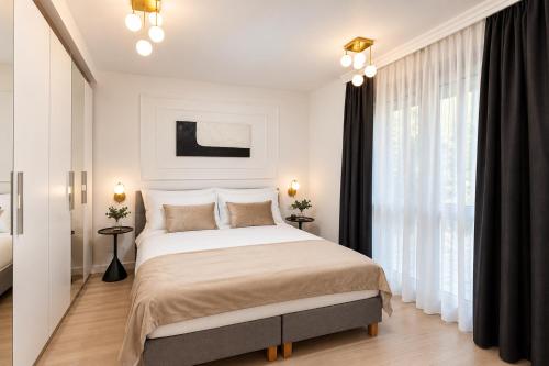 Apartment Central - 5 min by bus to Old Town, 24h self check-in