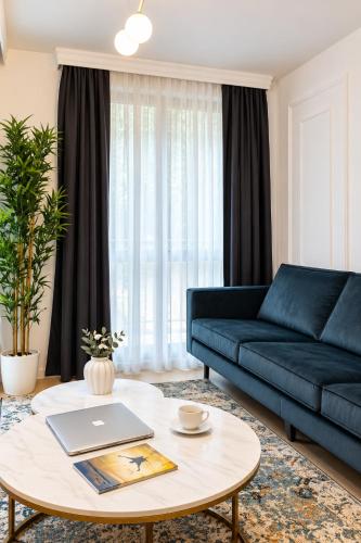 Apartment Central - 5 min by bus to Old Town, 24h self check-in