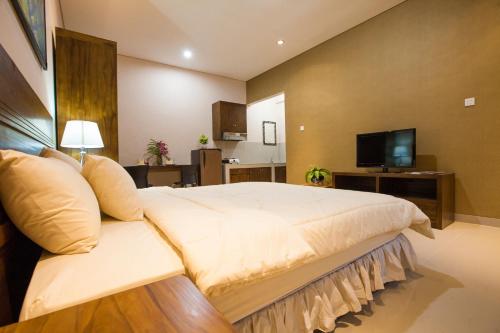 Televisyen dan/atau pusat hiburan di Dee Mansion