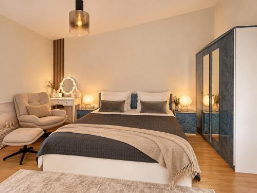 Deluxe apartment BlueBay Oasis