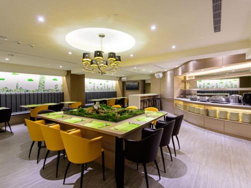 Restoran ili drugo mesto za obedovanje u objektu Stay Hotel - Taichung Zhongqing
