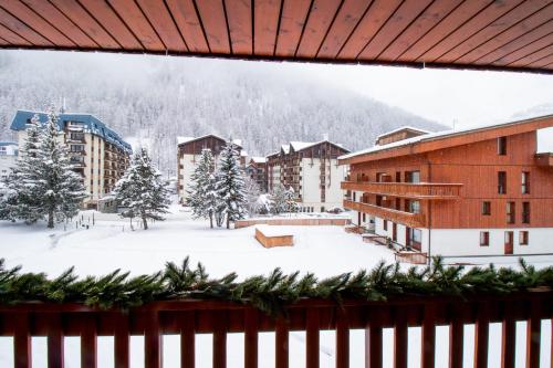 Hameau de Val 1389 Spacious cosy duplex in the heart of Val d’Isère
