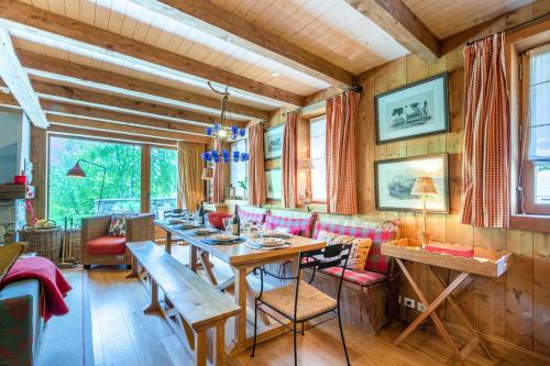 Stunning Duplex with Panoramic Views ski in ski out