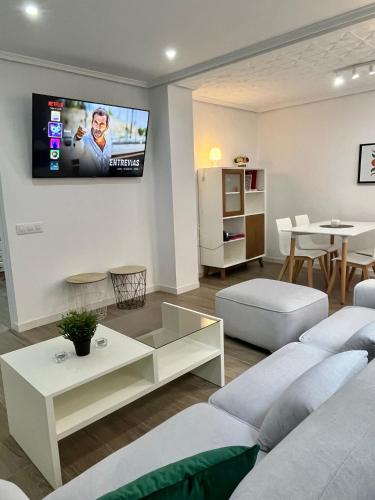 Modern Centric Apartment
