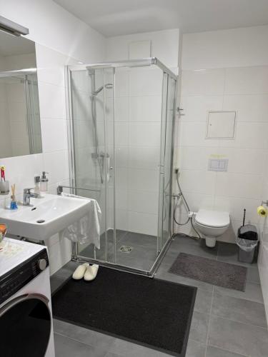 Nima's Modern Apartment