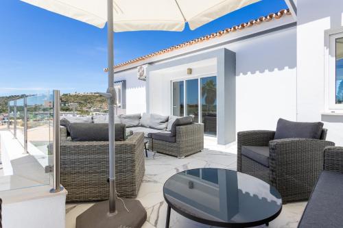 #221 Family Villa with Private Pool in Albufeira