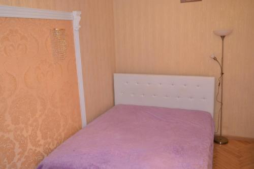  Кровать или кровати в номере 2 х ком квартира на ул Горького дом 37 