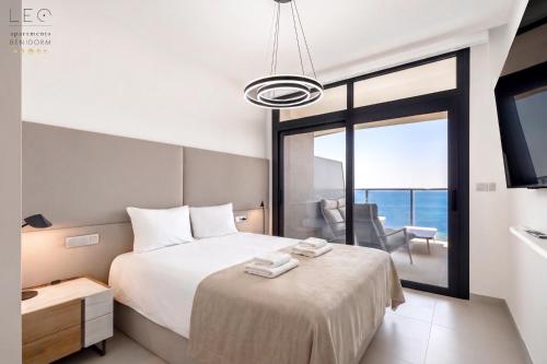 Sunset Sailors Apartment By Leo