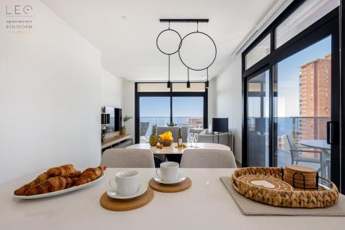 Sunset Sailors Apartment By Leo
