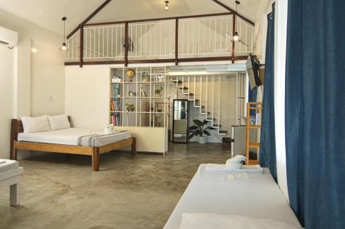 YAMA APARTMENTS - Private Beachfront