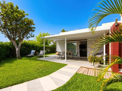 Villa Guerrero - Terraza y acceso a piscina común
