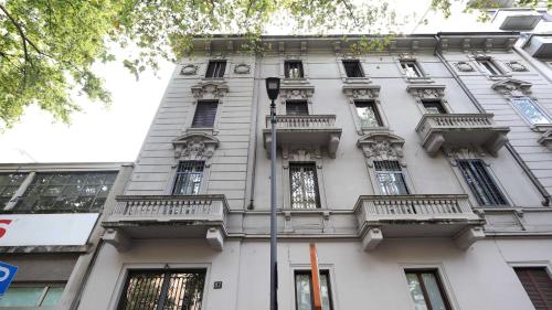 Corso Sempione Apartment