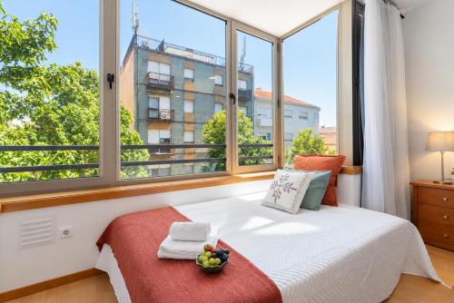 Host Wise - Bright Quiet Flats - Prime Location