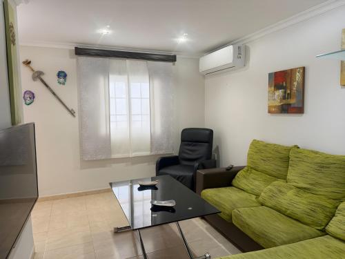 Apartamento de 2 habitaciones y balcon cerca de la playa