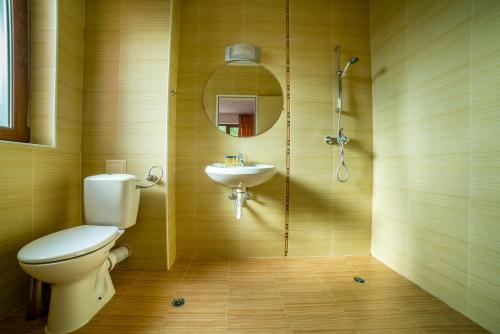 O baie la Step Hotel