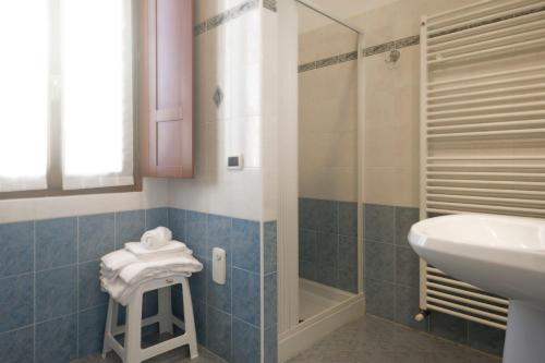 Ένα μπάνιο στο Villa Dircea