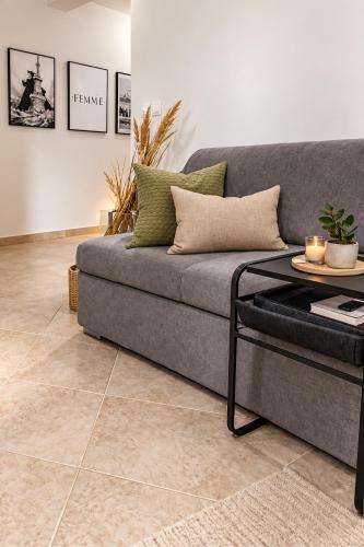 ULA LA - Stylish Boutique Apartment & Free Private Parking