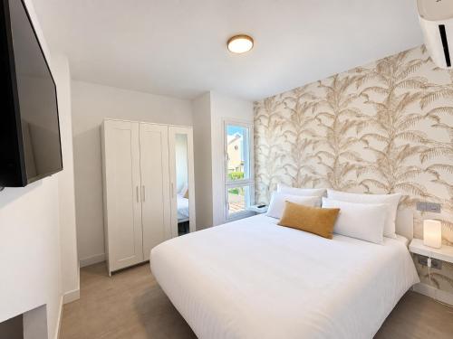 4br and 2 baths parking good location maspalomas