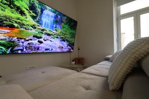 Oversize TV in Downtown