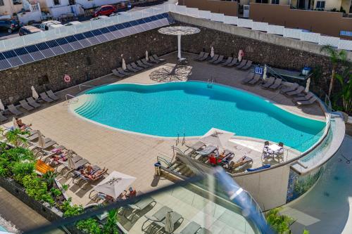 OCEAN GARDEN Sunset & Sunrise - Heated Pool - Lounge Zone - AC